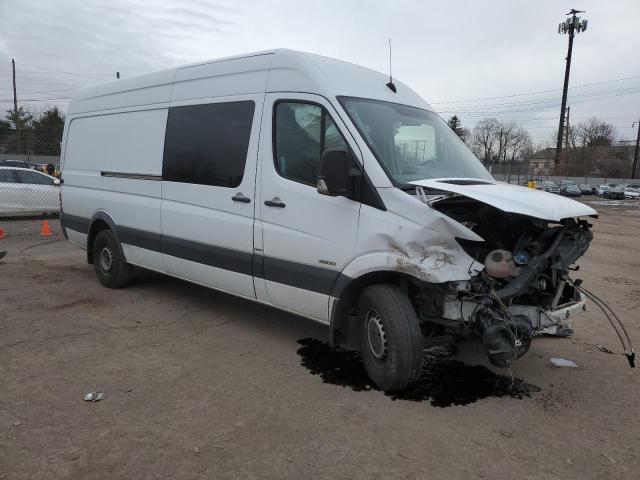 Photo 4 from auction – 2016 MERCEDES-BENZ SPRINTER 2 with VIN WD4PE8DDXGP250770