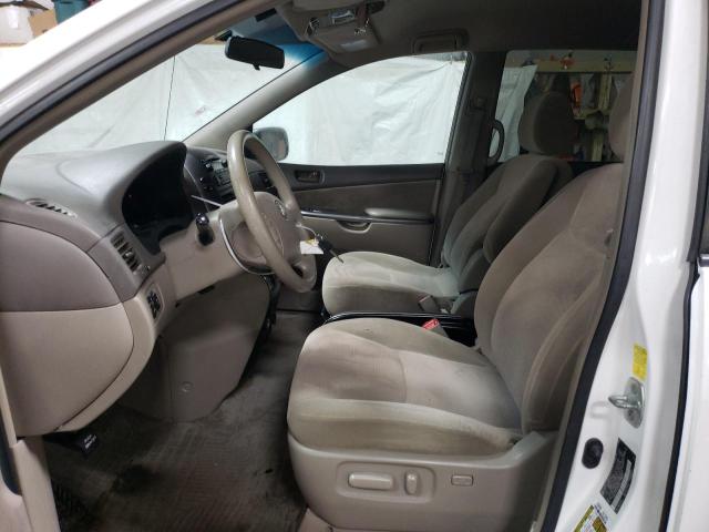 Photo 7 from auction – 2010 TOYOTA SIENNA CE with VIN 5TDKK4CC2AS316322