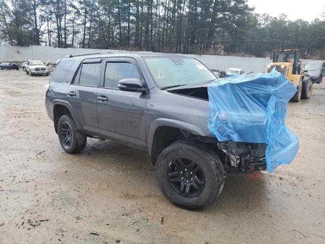 Photo 4 from auction – 2020 TOYOTA 4RUNNER SR with VIN JTEBU5JR0L5829967
