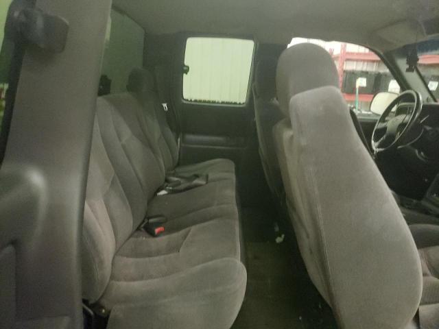 Photo 10 from auction – 2003 CHEVROLET SILVERADO with VIN 1GCEK19T53E248108