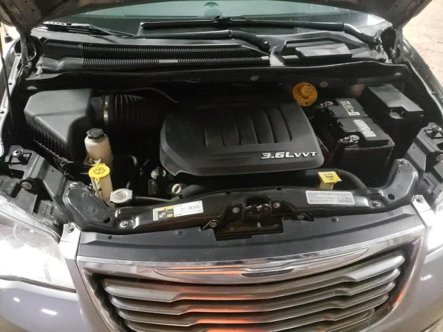 Photo 12 from auction – 2014 CHRYSLER TOWN & COU with VIN 2C4RC1BG5ER440873