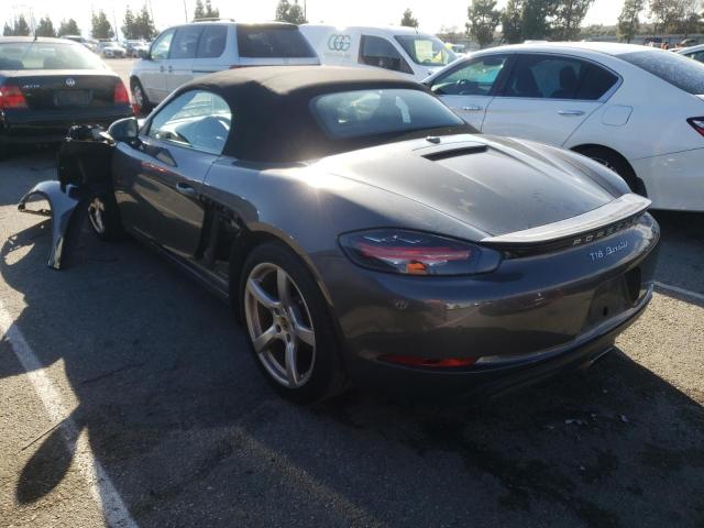 Photo 2 from auction – 2017 PORSCHE BOXSTER with VIN WP0CA2A81HS221942
