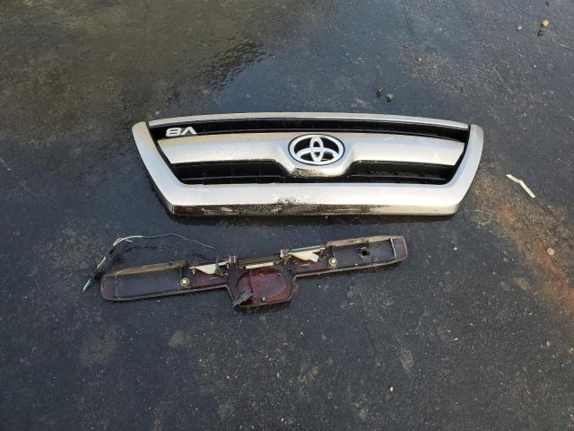 Photo 13 from auction – 2006 TOYOTA 4RUNNER SR with VIN JTEBT14R568036643