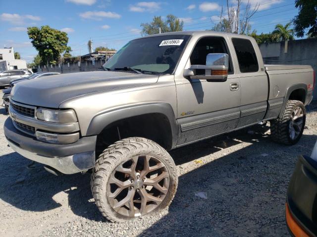 CHEVROLET SILVERADO 2000 with VIN 1GCEK19TXYE225236 - Photo from auction
