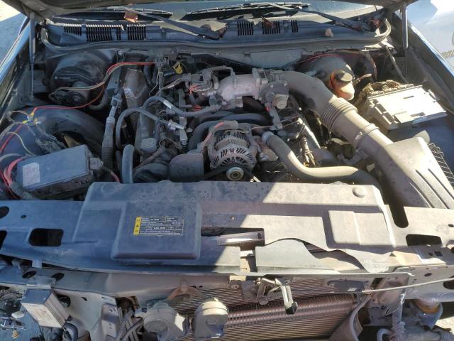 Photo 11 from auction – 2011 FORD CROWN VICT with VIN 2FABP7BV6BX167740