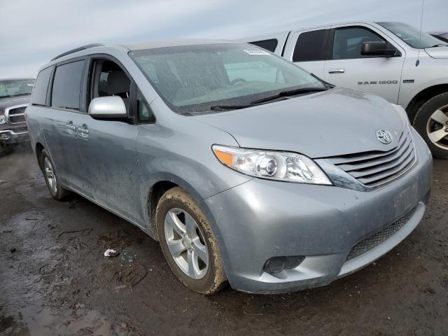 Photo 4 from auction – 2017 TOYOTA SIENNA LE with VIN 5TDKZ3DC1HS896290