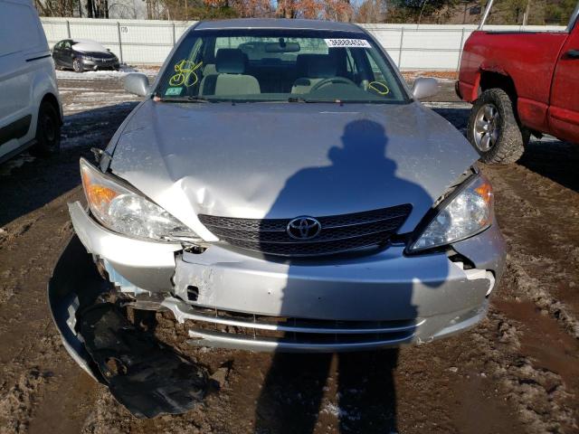 Photo 5 from auction – 2002 TOYOTA CAMRY LE with VIN JTDBE32K520107848