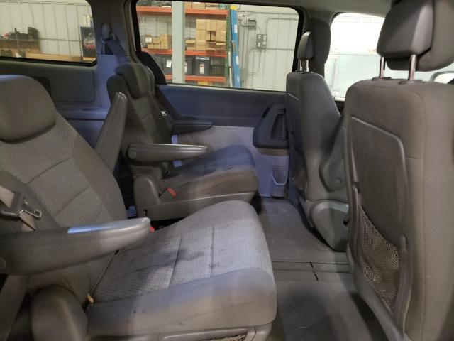 Photo 11 from auction – 2010 CHRYSLER TOWN & COU with VIN 2A4RR5D16AR421235