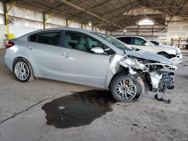 Photo 4 from auction – 2016 KIA FORTE LX with VIN KNAFK4A67G5537666
