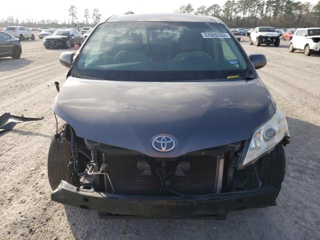 Photo 5 from auction – 2014 TOYOTA SIENNA LE with VIN 5TDKK3DC8ES435488