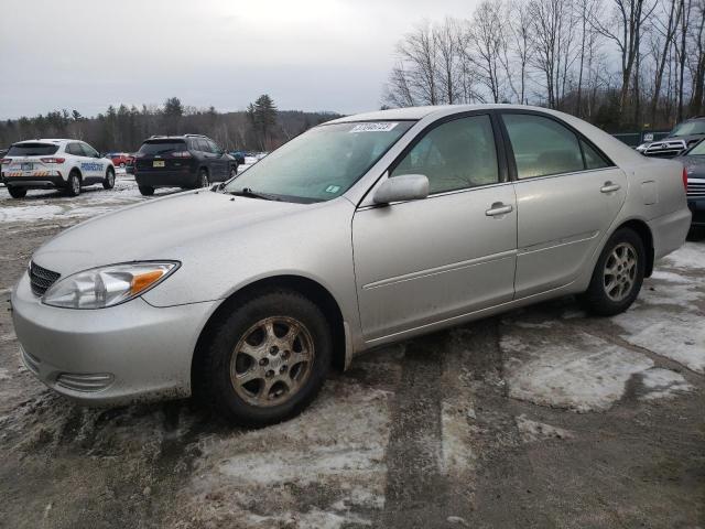 TOYOTA CAMRY LE 2004 with VIN 4T1BF32K74U573026 - Photo from auction