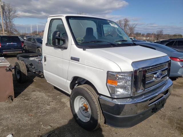 Photo 4 from auction – 2023 FORD ECONOLINE with VIN 1FDWE3FN3PDD09993
