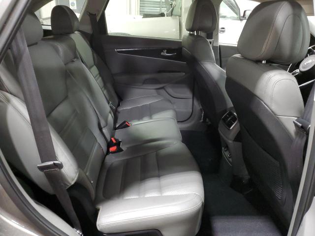 Photo 11 from auction – 2016 KIA SORENTO EX with VIN 5XYPHDA13GG009690