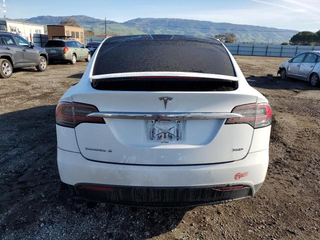 Photo 6 from auction – 2018 TESLA MODEL X with VIN 5YJXCAE2XJF111731