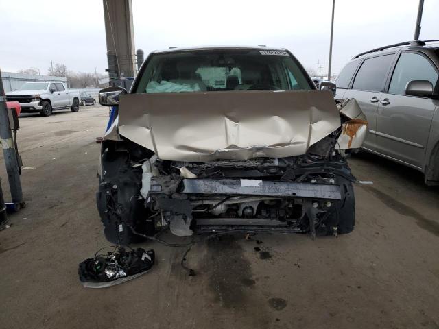 Photo 5 from auction – 2013 CHRYSLER TOWN & COU with VIN 2C4RC1CG3DR653267