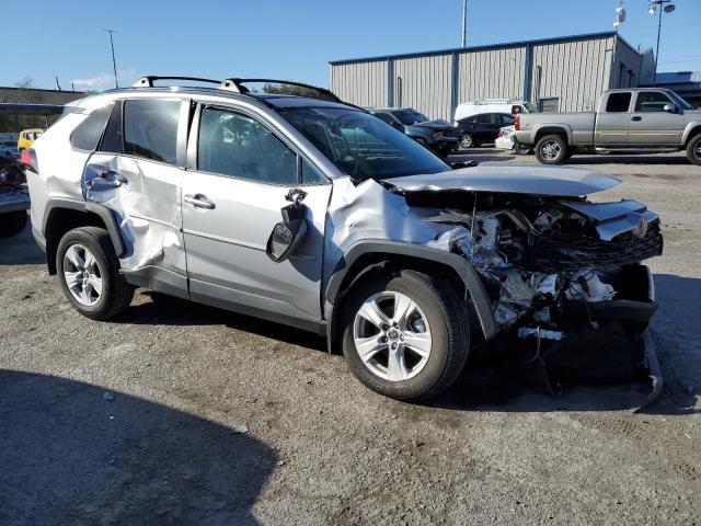 Photo 4 from auction – 2019 TOYOTA RAV4 XLE with VIN 2T3W1RFV1KC024712