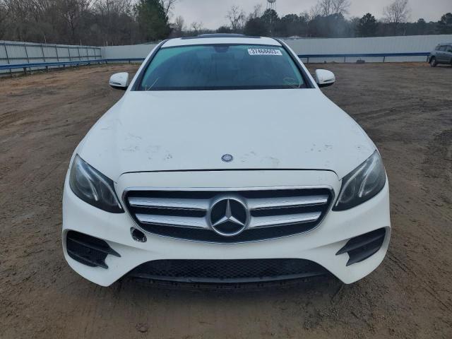 Photo 5 from auction – 2017 MERCEDES-BENZ E 300 with VIN WDDZF4JB2HA029797