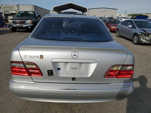 صورة رقم 6 من المزاد - 2001 MERCEDES-BENZ E 320 مع VIN WDBJF65J71B206525