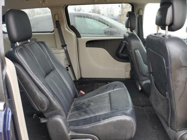 Photo 11 from auction – 2016 CHRYSLER TOWN & COU with VIN 2C4RC1BG3GR230081