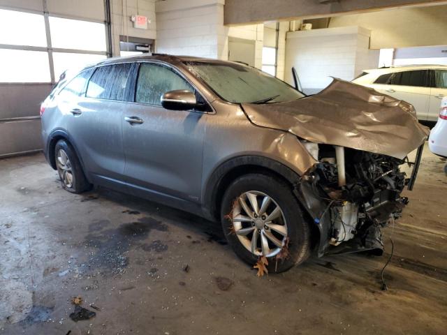 Photo 4 from auction – 2016 KIA SORENTO LX with VIN 5XYPGDA31GG037752
