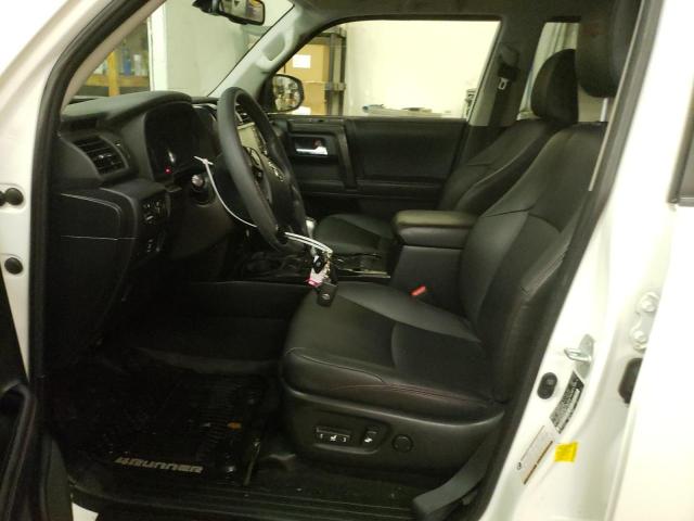 Photo 7 from auction – 2020 TOYOTA 4RUNNER SR with VIN JTEBU5JRXL5761077