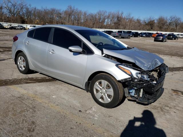 Photo 4 from auction – 2017 KIA FORTE LX with VIN 3KPFK4A79HE039891