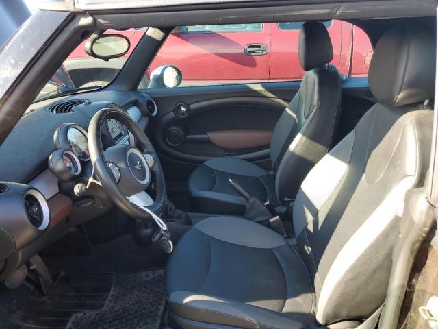 Photo 7 from auction – 2010 MINI COOPER with VIN WMWMR3C52ATU97095