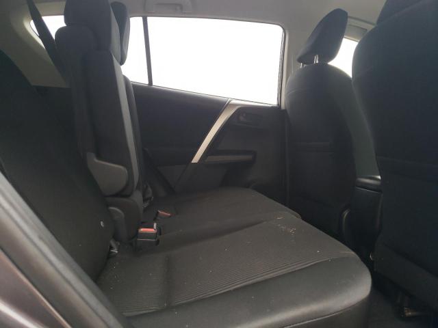 Photo 10 from auction – 2018 TOYOTA RAV4 LE with VIN JTMZFREV6JJ194673