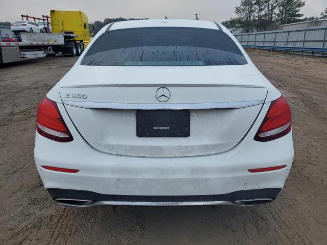 Photo 6 from auction – 2017 MERCEDES-BENZ E 300 with VIN WDDZF4JB2HA029797