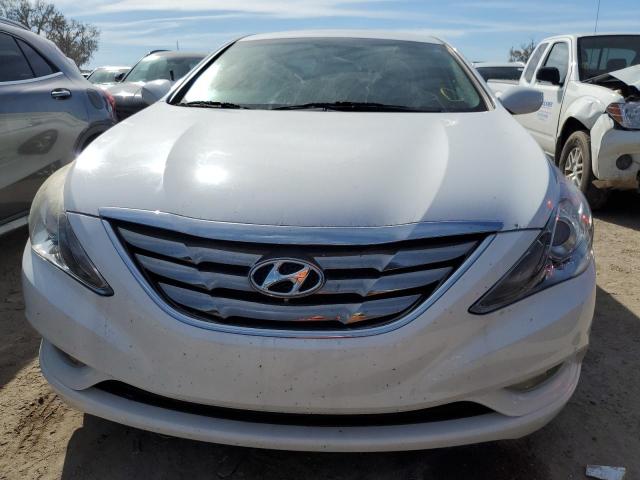 Photo 5 from auction – 2013 HYUNDAI SONATA SE with VIN 5NPEC4AC0DH580842