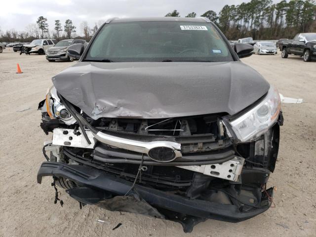Photo 5 from auction – 2016 TOYOTA HIGHLANDER with VIN 5TDYKRFH8GS155997