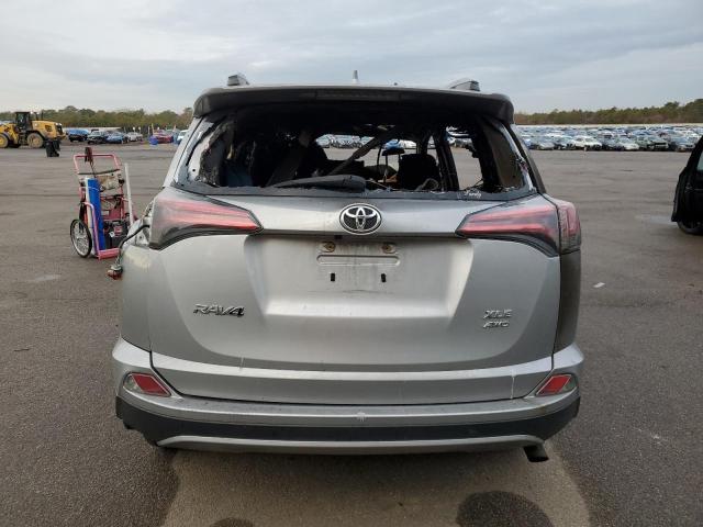 Photo 6 from auction – 2017 TOYOTA RAV4 XLE with VIN 2T3RFREV8HW558958