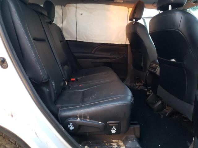 Photo 11 from auction – 2018 TOYOTA HIGHLANDER with VIN 5TDJZRFHXJS859204