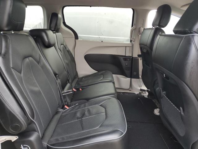 Photo 11 from auction – 2017 CHRYSLER PACIFICA L with VIN 2C4RC1GG6HR649147