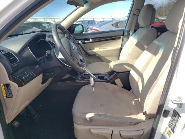 Photo 7 from auction – 2015 KIA SORENTO LX with VIN 5XYKTCA65FG650529