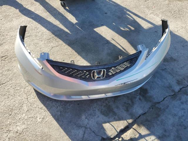 Photo 12 from auction – 2012 HONDA FIT with VIN JHMGE8H33CC032309