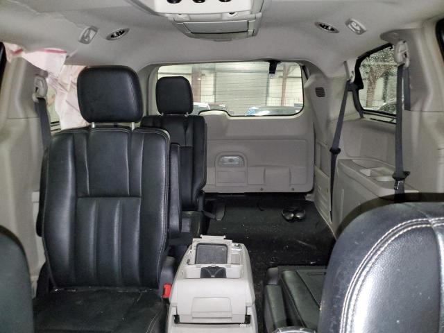 Photo 10 from auction – 2016 CHRYSLER TOWN & COU with VIN 2C4RC1CG4GR174392