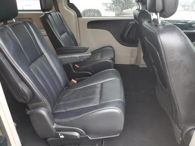 Photo 11 from auction – 2013 CHRYSLER TOWN & COU with VIN 2C4RC1BG0DR689614