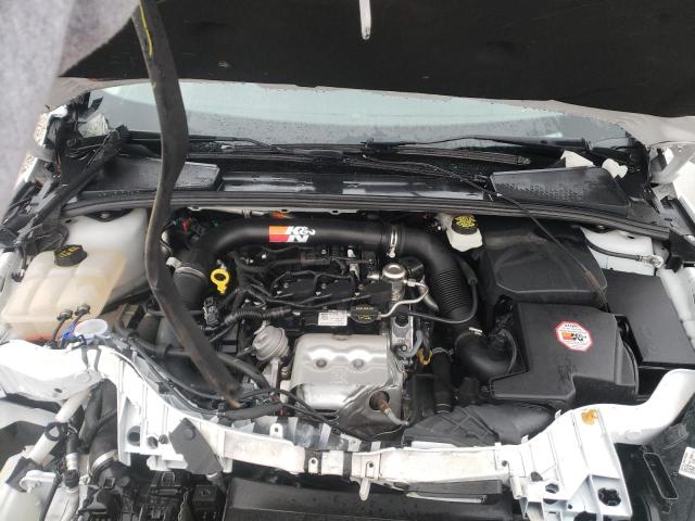 Photo 11 from auction – 2017 FORD FOCUS SE with VIN 1FADP3FE7HL238042