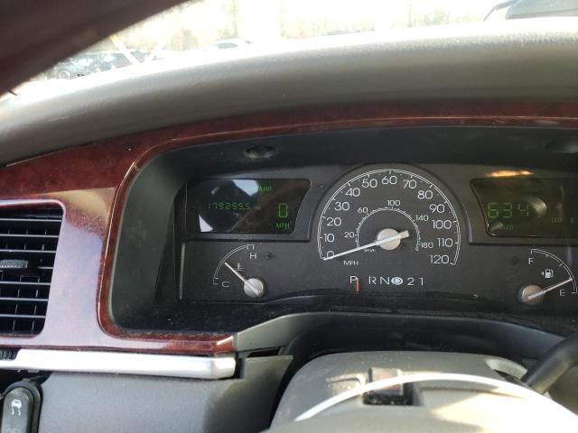 Photo 9 from auction – 2004 LINCOLN TOWN CAR U with VIN 1LNHM83W14Y604844