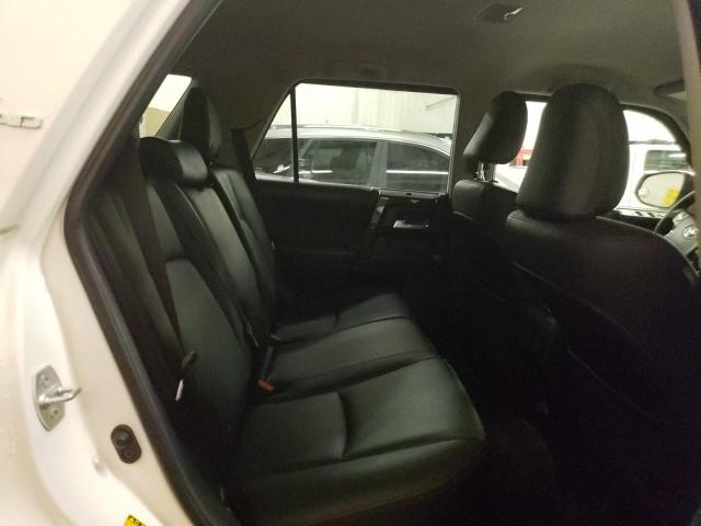Photo 11 from auction – 2020 TOYOTA 4RUNNER SR with VIN JTEBU5JRXL5761077
