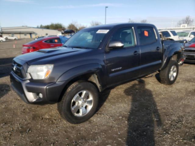 TOYOTA TACOMA DOU 2015 con VIN 5TFLU4EN3FX112059 - Foto de la subasta
