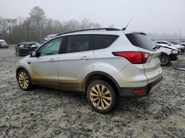 Photo 2 from auction – 2019 FORD ESCAPE SEL with VIN 1FMCU0HD5KUC45182