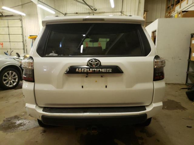 Photo 6 from auction – 2020 TOYOTA 4RUNNER SR with VIN JTEBU5JRXL5761077