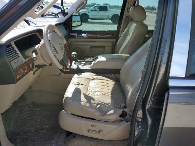 Photo 7 from auction – 2005 LINCOLN NAVIGATOR with VIN 5LMFU28525LJ05051