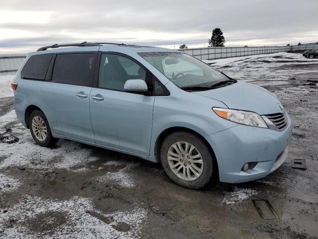 Photo 4 from auction – 2017 TOYOTA SIENNA XLE with VIN 5TDYZ3DC2HS848887