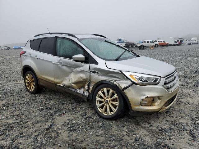 Photo 4 from auction – 2019 FORD ESCAPE SEL with VIN 1FMCU0HD5KUC45182