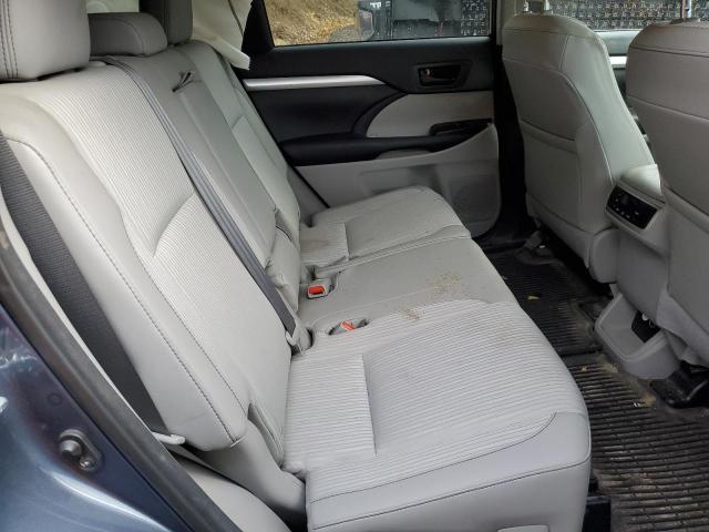 Photo 11 from auction – 2016 TOYOTA HIGHLANDER with VIN 5TDBKRFH0GS247112