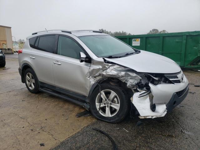 Photo 4 from auction – 2015 TOYOTA RAV4 XLE with VIN 2T3WFREV9FW175479