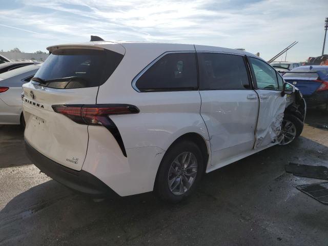Photo 3 from auction – 2021 TOYOTA SIENNA LE with VIN 5TDKRKEC5MS026173